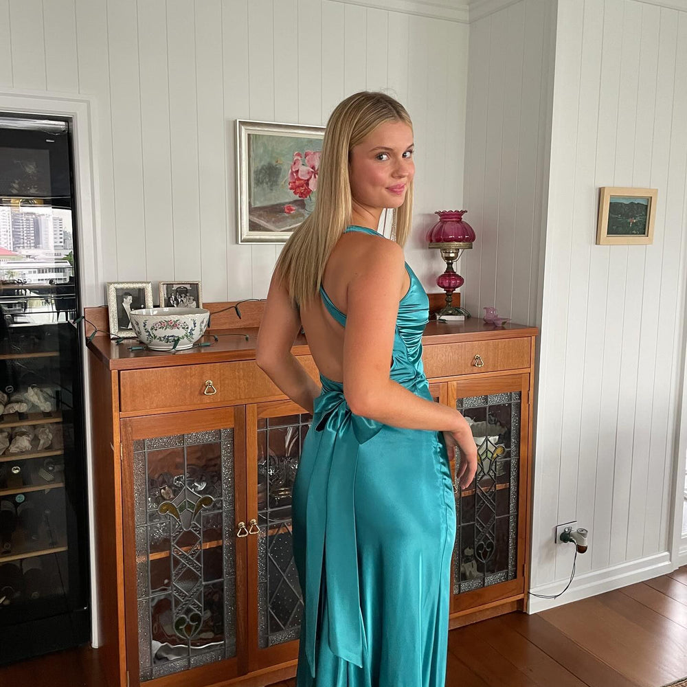 
                      
                        V-neck Turquoise Back Tie Sheath Long Dress
                      
                    