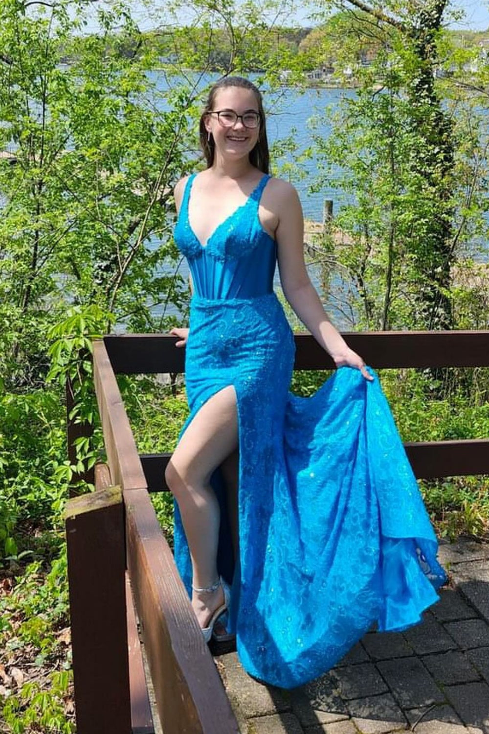 V-neck Fuchsia Lace Mermaid Long Dress with Slit