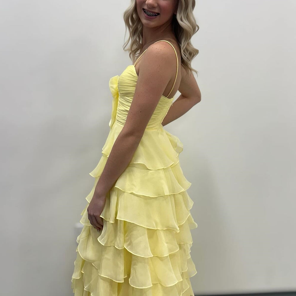 
                      
                        V-neck Green Pleated Tiered Long Dress with Bow
                      
                    