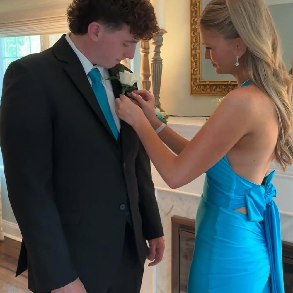 
                      
                        Plunge Neck Pink Open Back Mermaid Long Dress
                      
                    