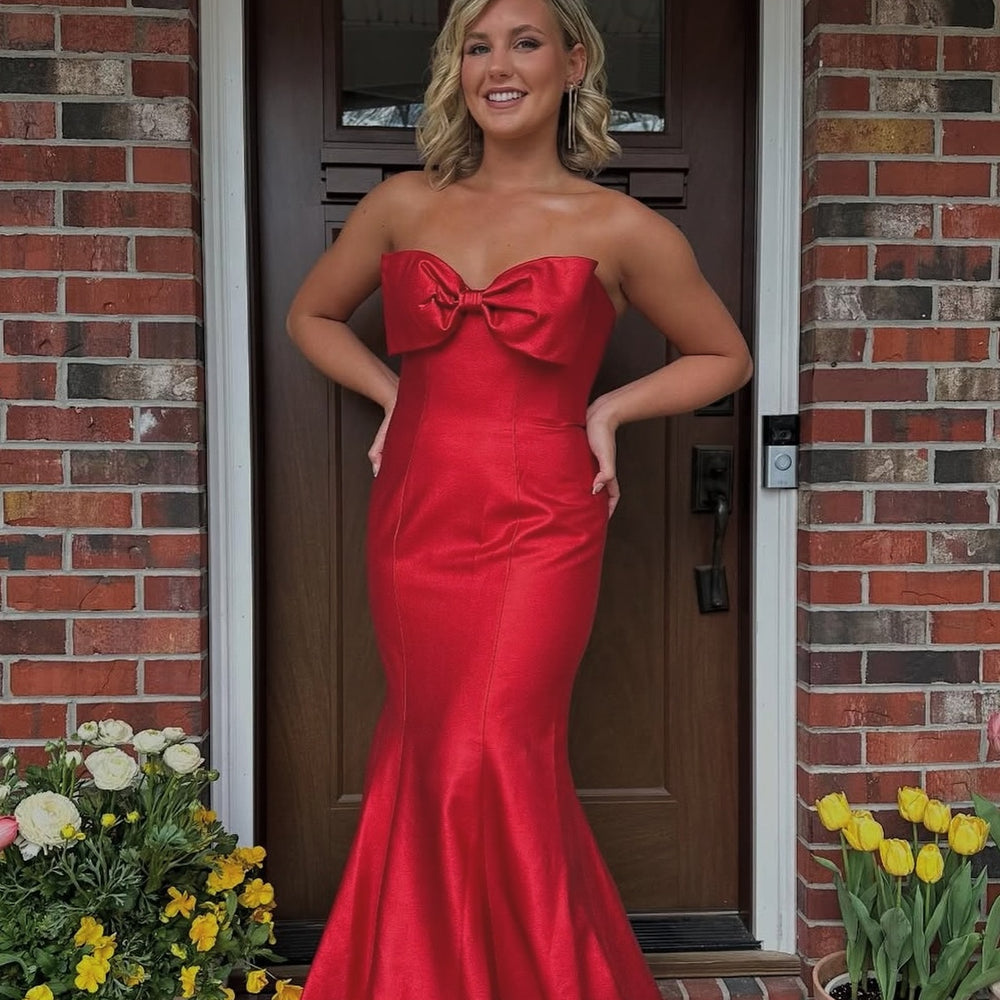 
                      
                        Strapless Blue Bow Front Mermaid Long Dress
                      
                    