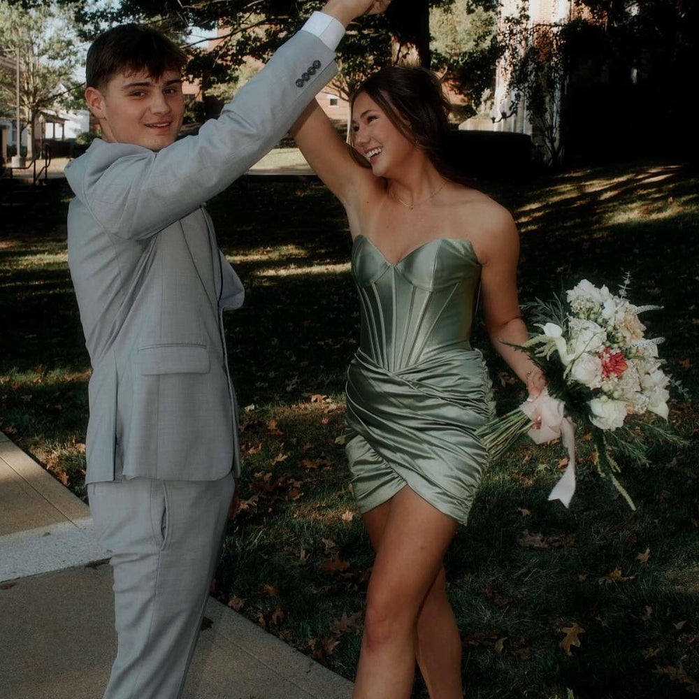 
                      
                        Strapless Purple Pleated Bodycon Short Dress
                      
                    