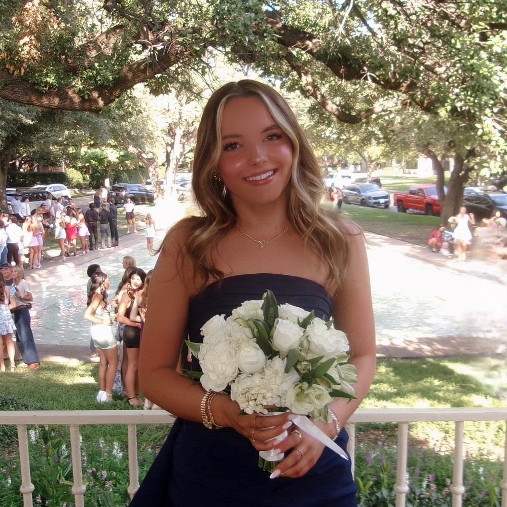 
                      
                        Strapless Blue Pleated Short Dress with Shawl
                      
                    