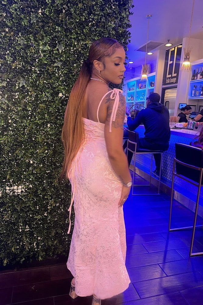 
                      
                        Tie Straps Ivory Floral Jacquard Mermaid Maxi Dress
                      
                    