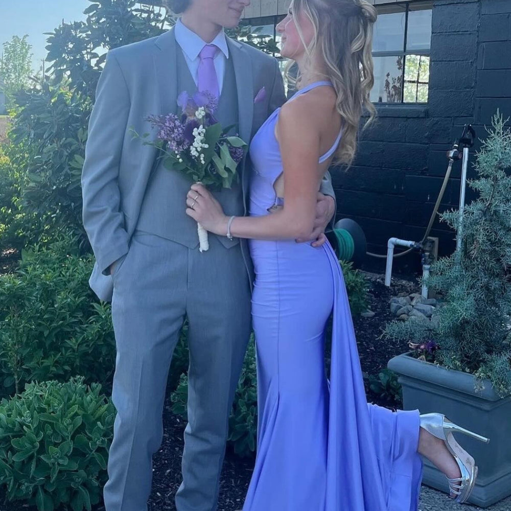 
                      
                        V-neck Yellow Open Back Mermaid Long Dress
                      
                    