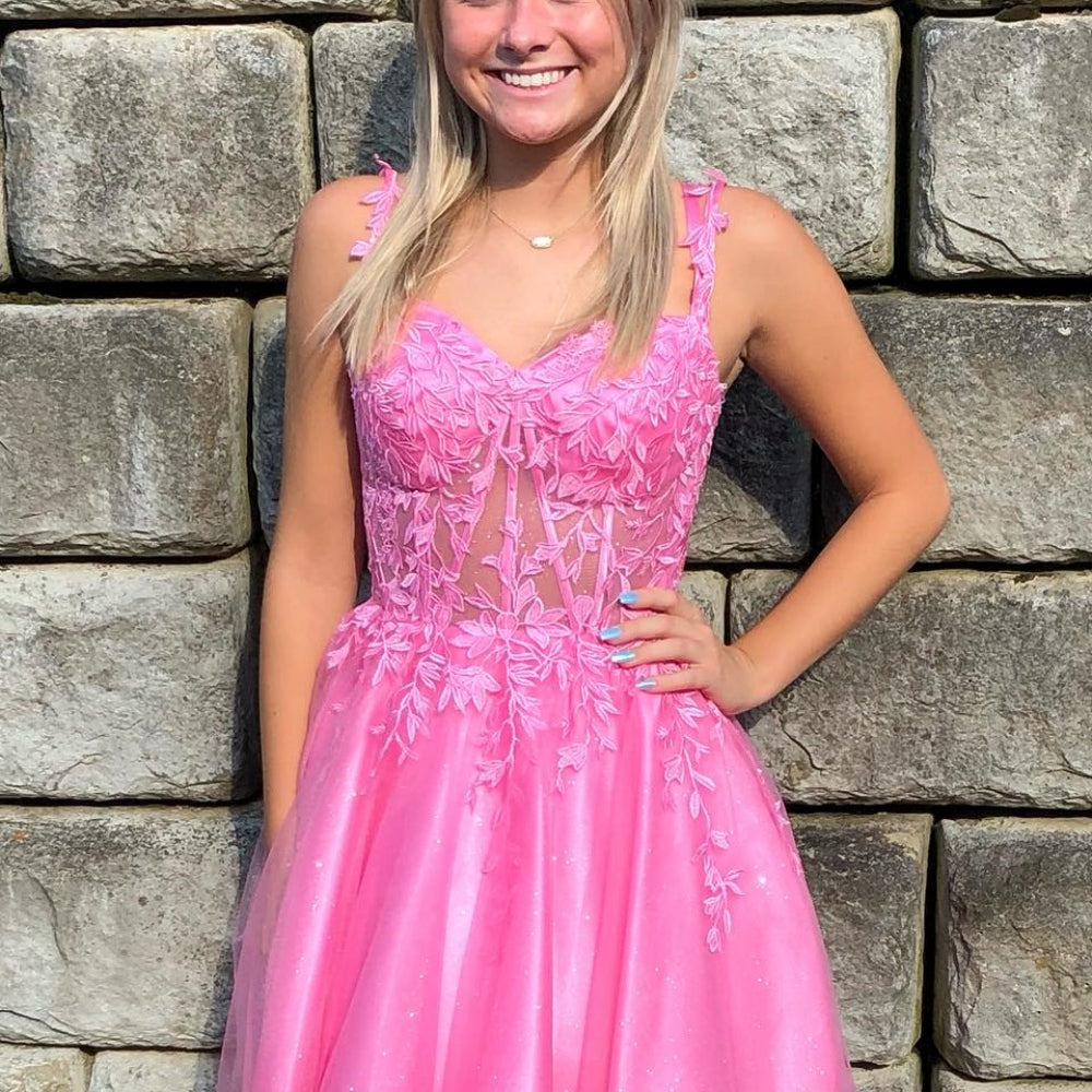 
                      
                        Straps Pink Lace Appliques Short Homecoming Dress
                      
                    