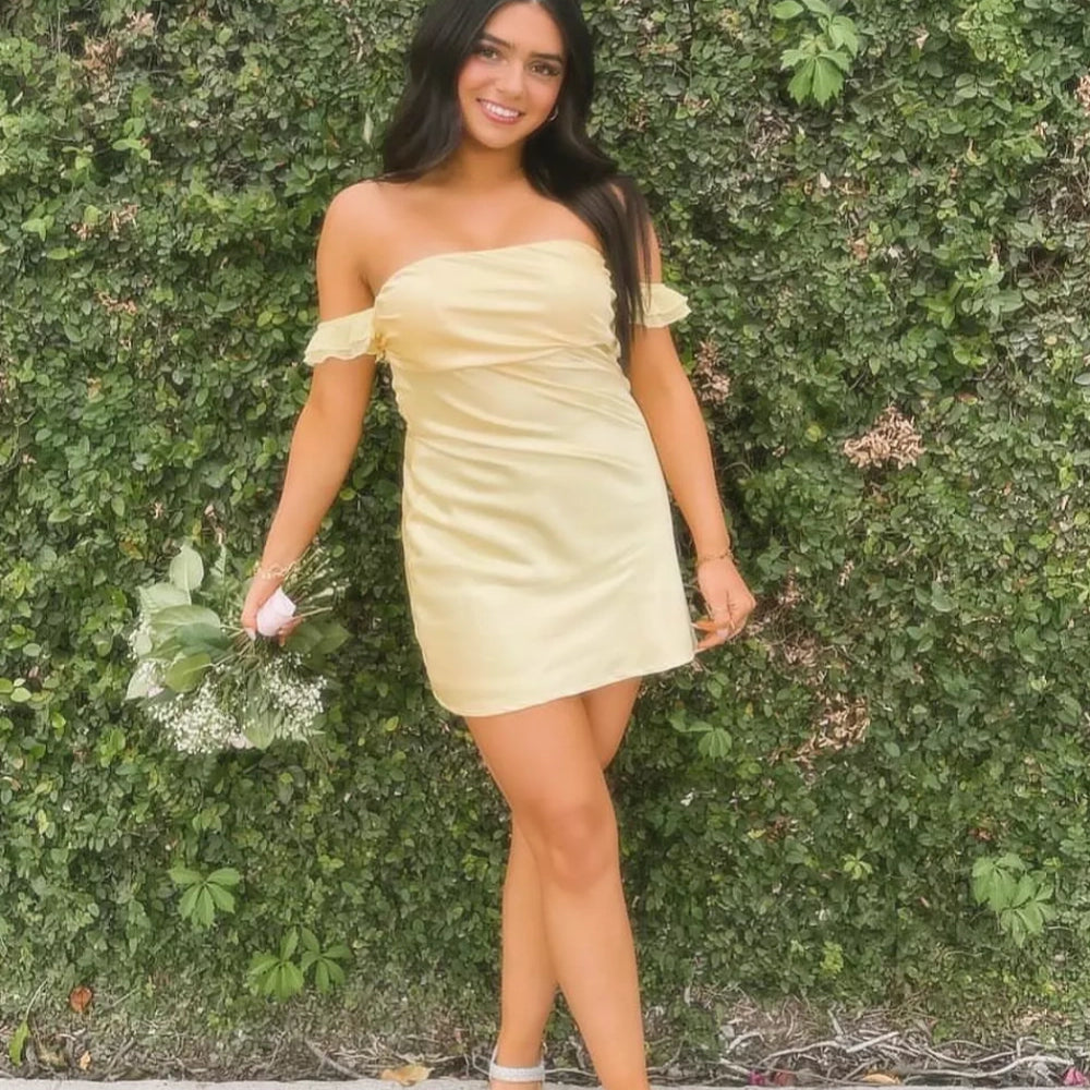 
                      
                        Off the Shoulder Pink Satin Sheath Short Dress
                      
                    